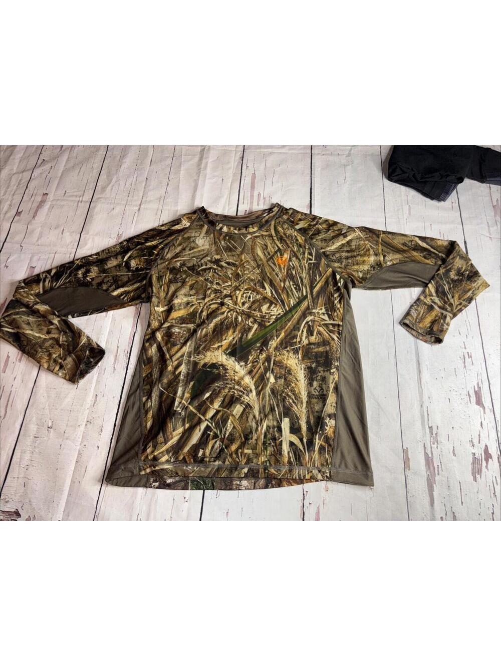 Game Winner Men's Shirt Realtree Med Green Camo Camouflage Polyester Spandex I5